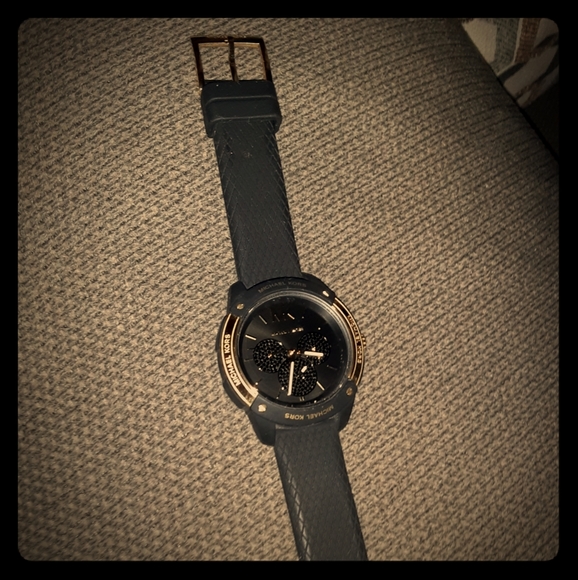Michael Kors Watch - Picture 1 of 1